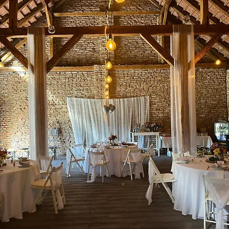 Penzion Posada Konukevi Podivin